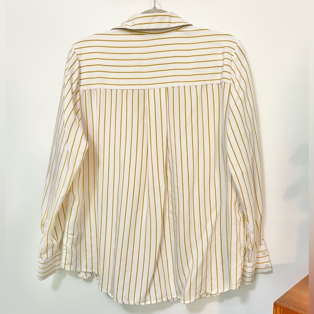H&M Vintage Feel Mustard Stripe Button Down Shirt - Picture 4 of 7
